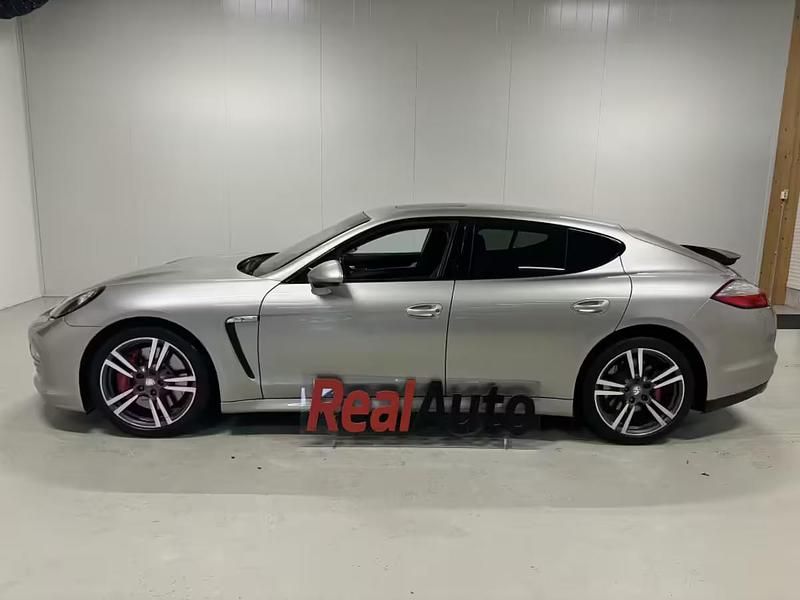 Käytetty Porsche Panamera 4S 2011 Sedan
