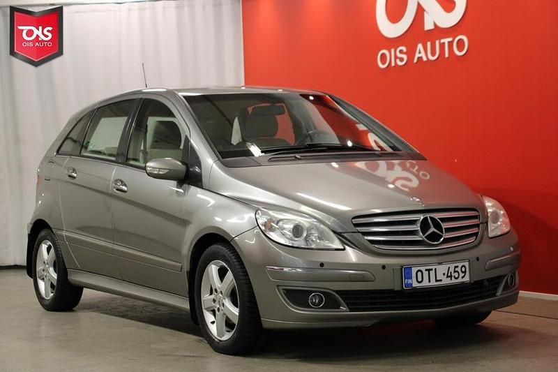 Käytetty Mercedes B150 95 HP (69 kW) 2006 Tila-auto