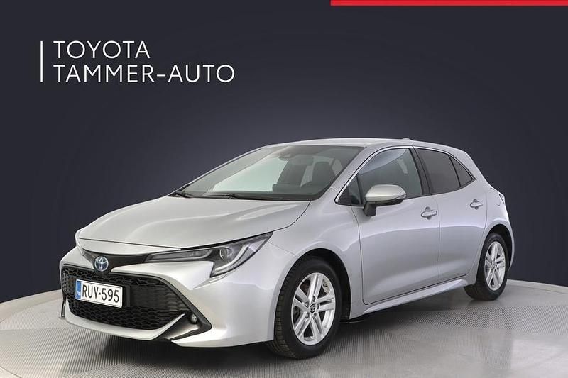 1l0 metallic silver Käytetty 2023 Toyota Corolla Edition Viistoperä | 24 680 € (Perustarjous) - Kuva 1/3