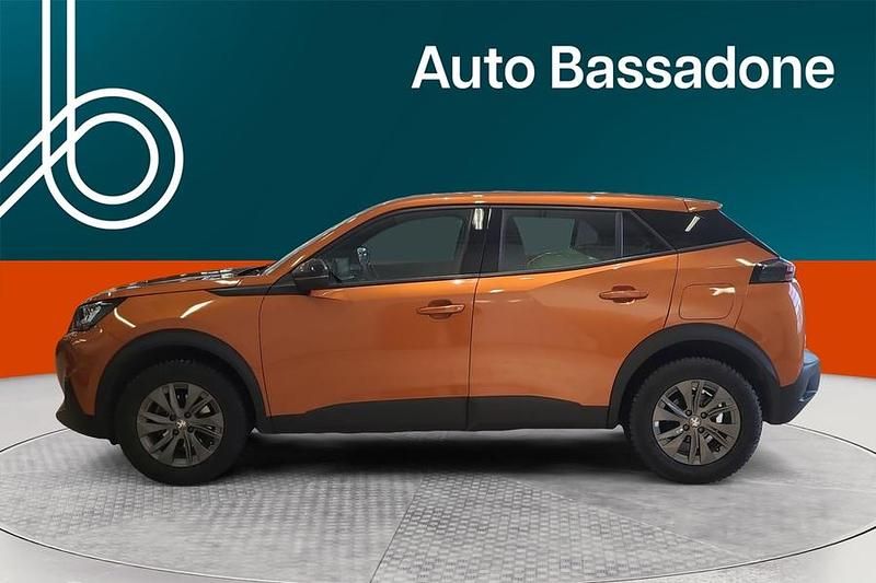 Käytetty Peugeot 2008 Active 131 HP (96 kW) 2022 Katumaasturi