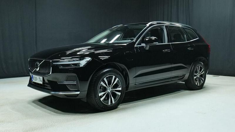 Käytetty 2023 Volvo XC60 Core Katumaasturi | 45 300 € (Hieman kallis) - Kuva 1/3