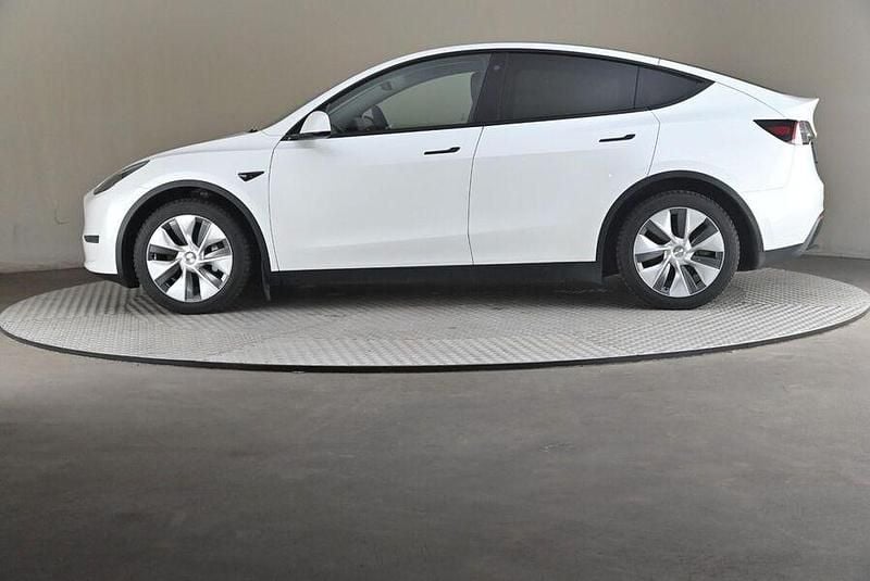 Käytetty Tesla Model Y Long Range AWD 378 kW (514 HP) 2023 Katumaasturi