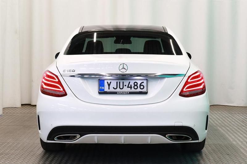 Käytetty Mercedes A180 AMG 156 HP (114 kW) 2018 Sedan