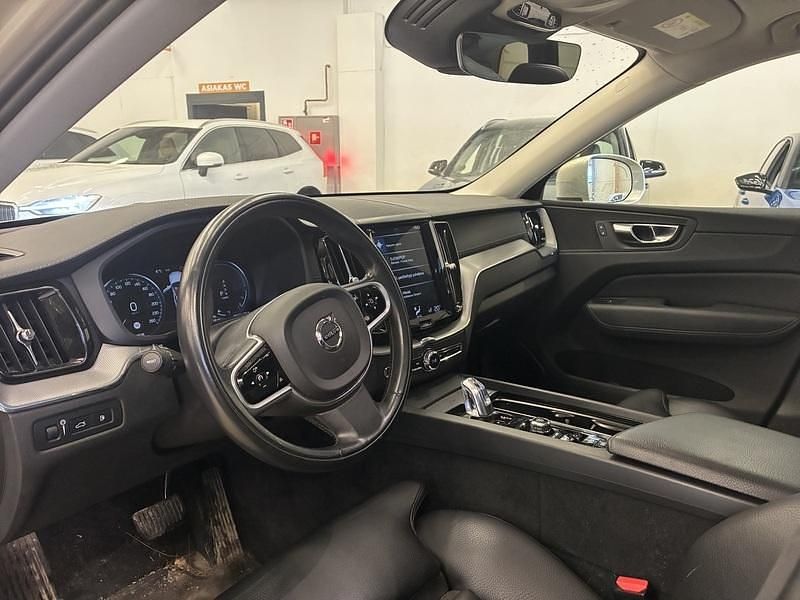 Käytetty Volvo XC60 Inscription 303 HP (222 kW) 2019 Katumaasturi