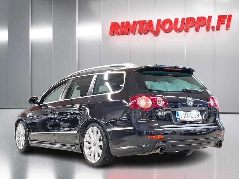 Käytetty VW Passat R 299 HP (219 kW) 2009 Musta Farmari