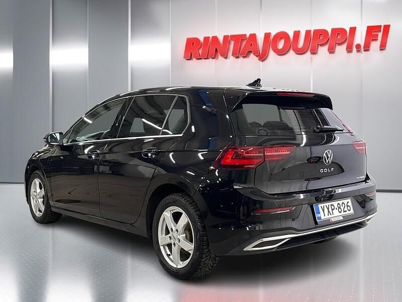 Käytetty VW Golf VII Style 204 HP (150 kW) 2021 Musta Viistoperä