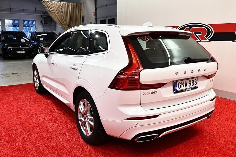 Käytetty Volvo XC60 Business Edition 190 HP (139 kW) 2018 Valkoinen Katumaasturi