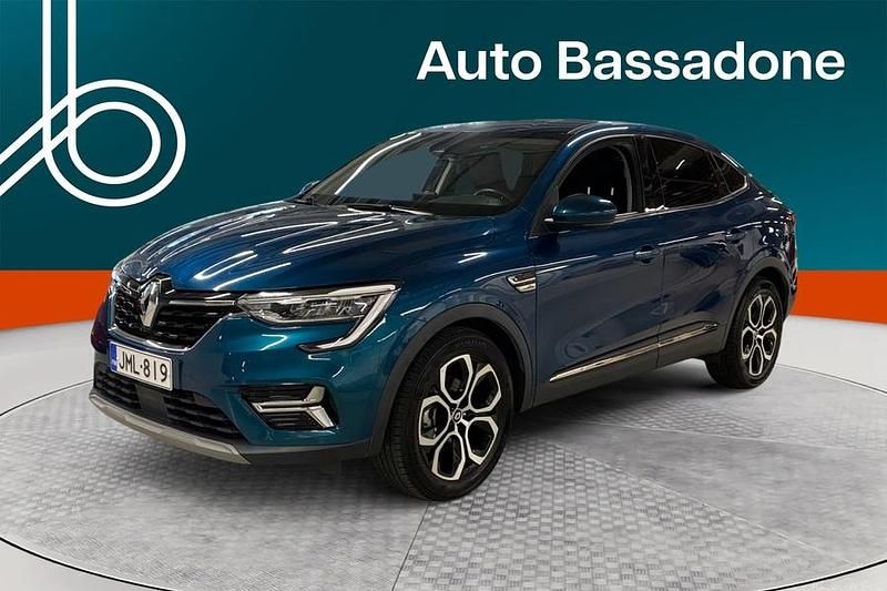 Käytetty Renault Arkana Intens 143 HP (105 kW) 2022 Katumaasturi
