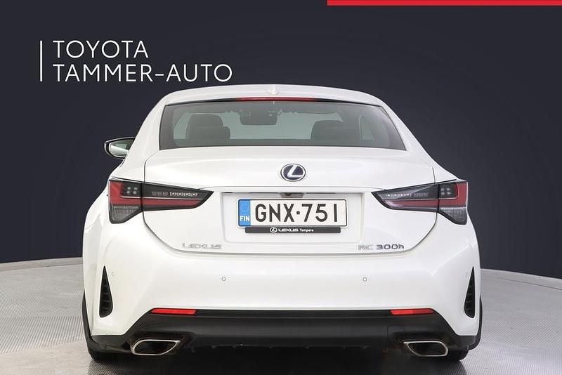 Käytetty Lexus RC300h Executive Line 181 HP (133 kW) 2020 Valkoinen Coupe - kaksiovinen