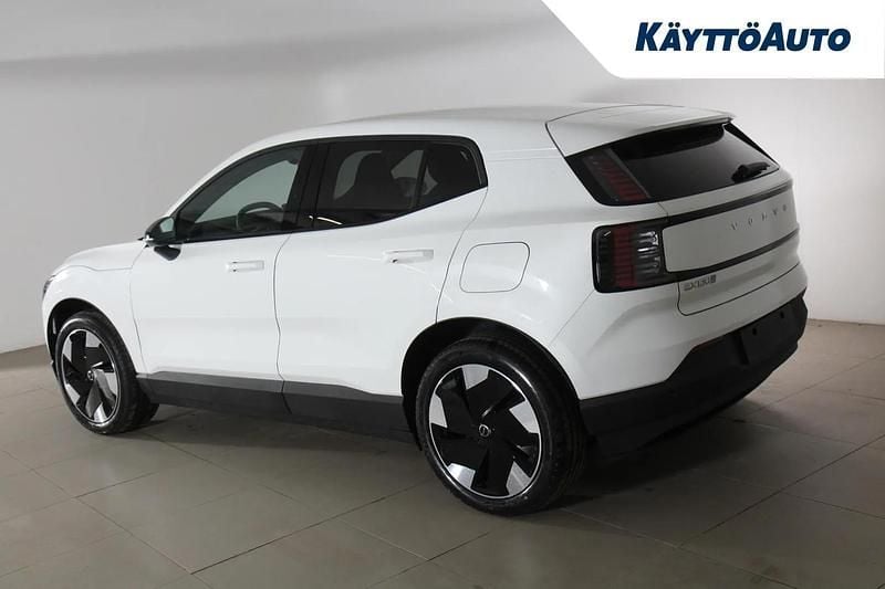 Uusi Volvo EX30 Plus 200 kW (272 HP) 2026 Crystal white met. Katumaasturi
