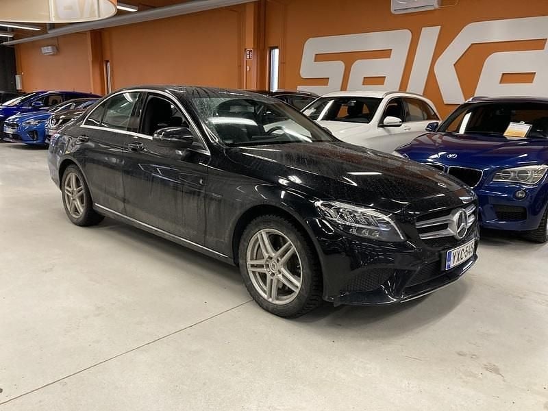 Käytetty 2020 Mercedes C300e Avantgarde Edition Sedan | 24 300 € (Hyvä tarjous) - Kuva 1/3