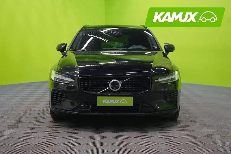 Käytetty Volvo V60 Performance 455 HP (334 kW) 2023 Musta Farmari