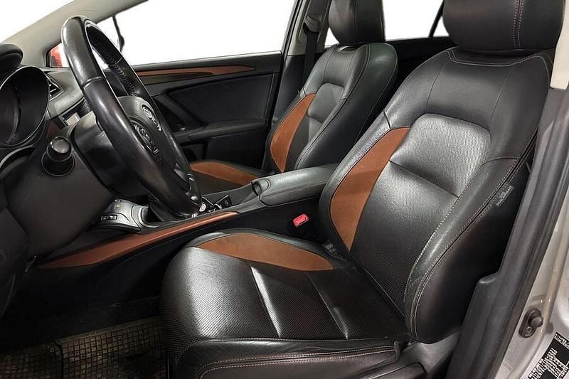 Käytetty Toyota Avensis Business Edition 112 HP (82 kW) 2015 Farmari