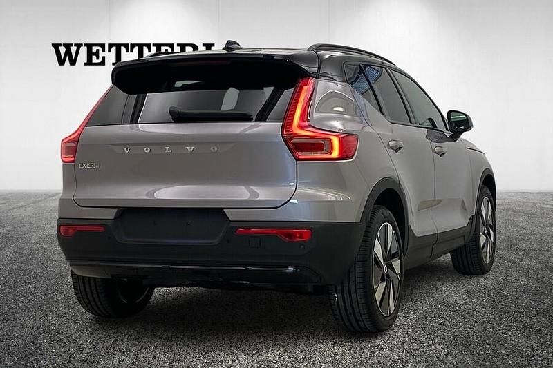 Käytetty Volvo EX40 Plus 185 kW (252 HP) 2025 Hopea Katumaasturi