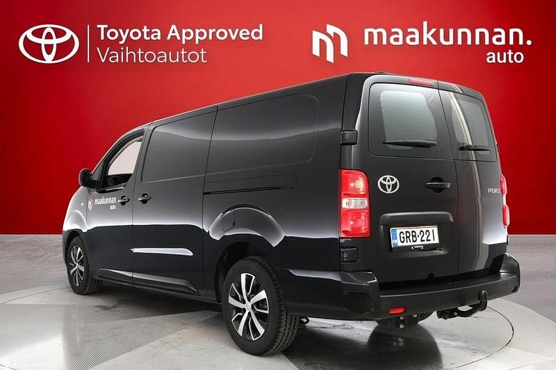 Käytetty Toyota Proace Premium 177 HP (130 kW) 2025 Musta Tila-auto