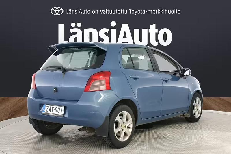 Käytetty Toyota Yaris Terra 2006