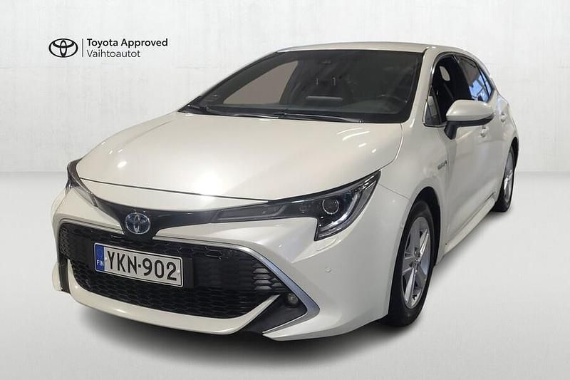 Valkoinen Käytetty 2020 Toyota Corolla Style Viistoperä | 22 990 € (Perustarjous) - Kuva 1/4