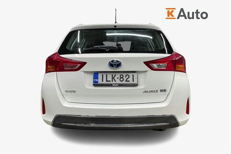 Käytetty Toyota Auris Touring Sports Active 99 HP (72 kW) 2014 Valkoinen Farmari