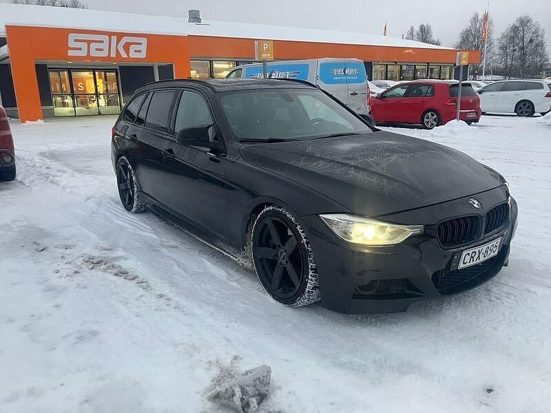 Käytetty 2013 BMW 330 M Sport Farmari | 21 200 € (Perustarjous) - Kuva 1/4