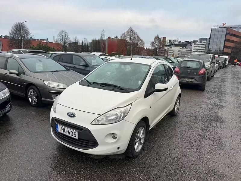 Valkoinen Käytetty 2009 Ford Ka Titanium Viistoperä | 3 400 € - Kuva 1/4