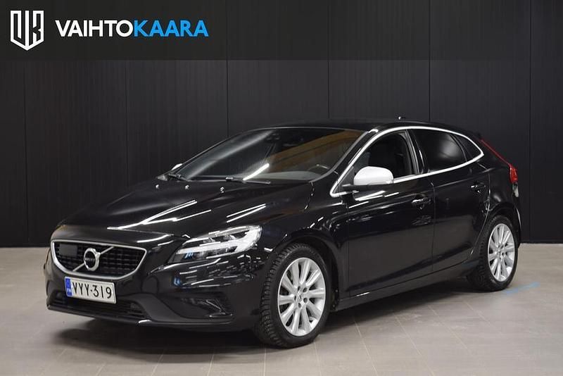 Käytetty Volvo V40 Business Edition 150 HP (110 kW) 2016 Viistoperä
