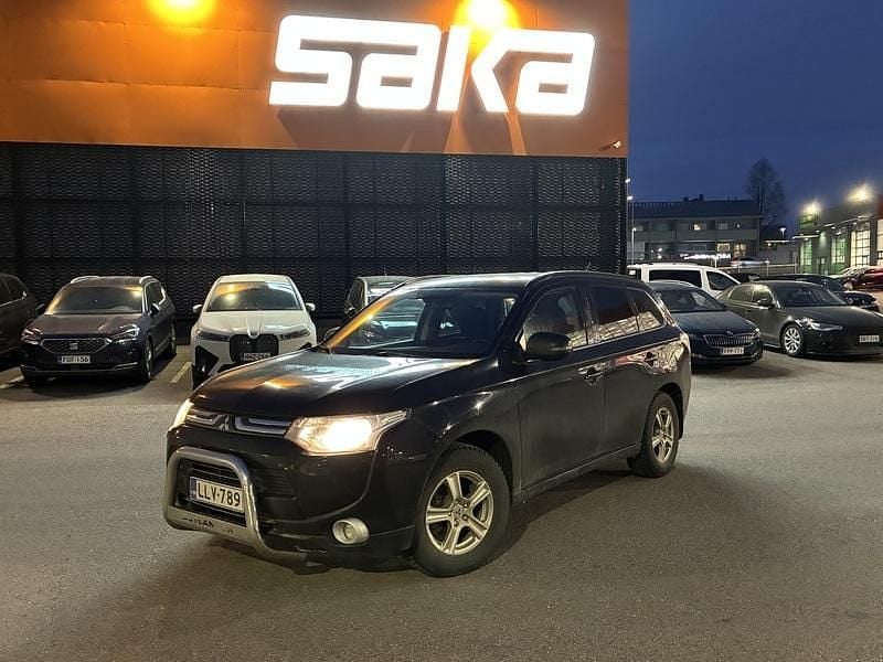Käytetty 2013 Mitsubishi Outlander Intense Katumaasturi | 10 900 € (Kallis) - Kuva 1/4