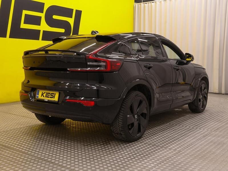 Käytetty Volvo C40 300 kW (408 HP) 2022 Katumaasturi