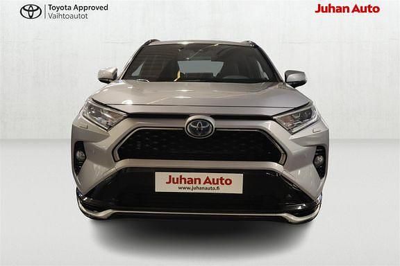 Käytetty Toyota RAV4 Active 302 HP (222 kW) 2021 Hopea Katumaasturi