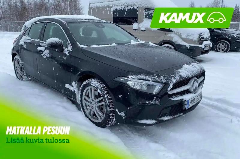Musta Käytetty 2022 Mercedes A250 Business Sedan | 26 900 € (Hyvä tarjous) - Kuva 1/4