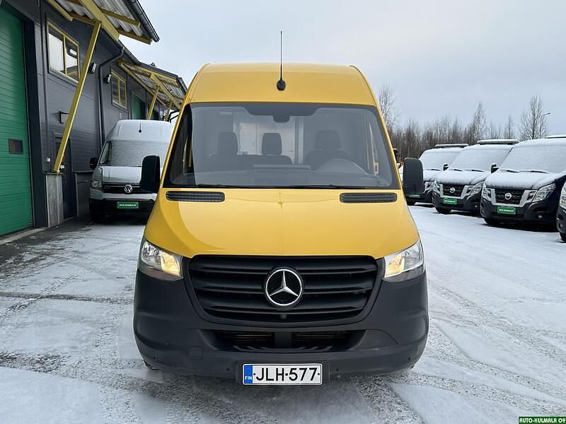 Käytetty Mercedes Sprinter 163 HP (119 kW) 2019 Keltainen Van