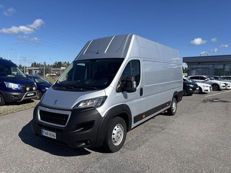 Harmaa Käytetty 2019 Peugeot Boxer S Van | 17 900 € (Hyvä tarjous) - Kuva 1/3