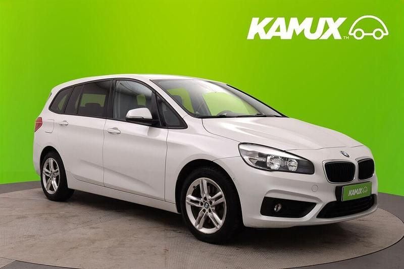 Käytetty 2016 BMW 220 Sport Line Farmari | 16 990 € - Kuva 1/3