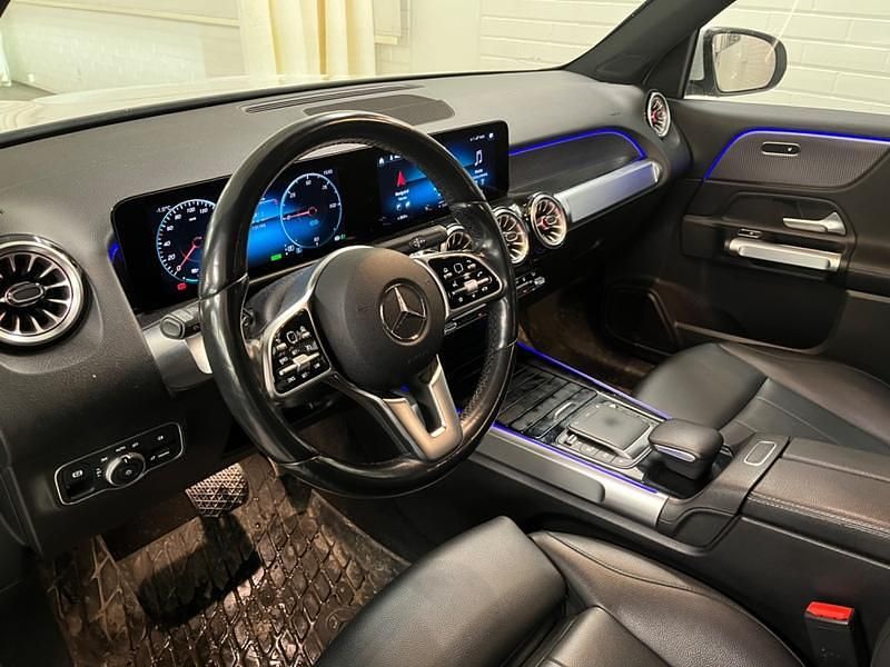 Käytetty Mercedes EQB300 Advanced 167 kW (228 HP) 2022 Katumaasturi