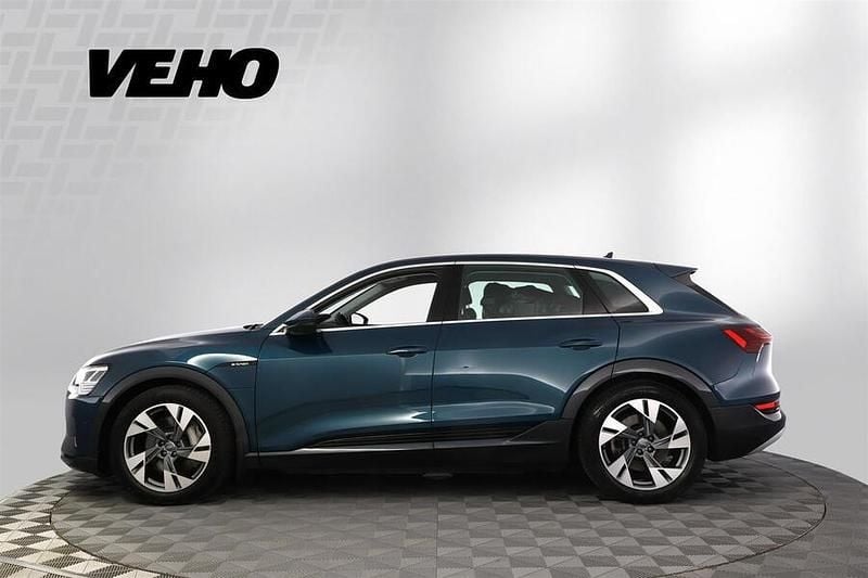 Käytetty Audi e-tron 300 kW (408 HP) 2019 Sininen Katumaasturi