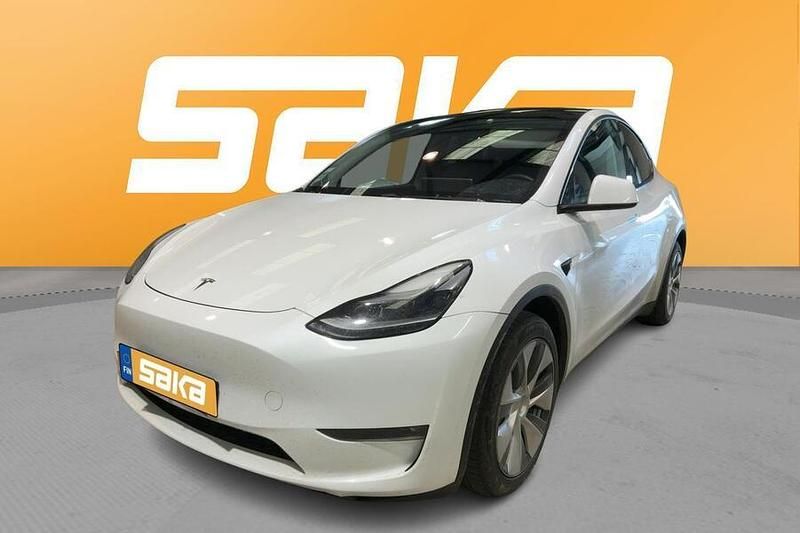 Käytetty Tesla Model Y 258 kW (351 HP) 2024 Katumaasturi