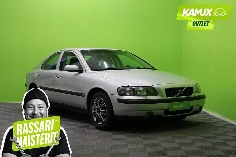 Käytetty Volvo S60 163 HP (119 kW) 2003 Hopea / harmaa Sedan