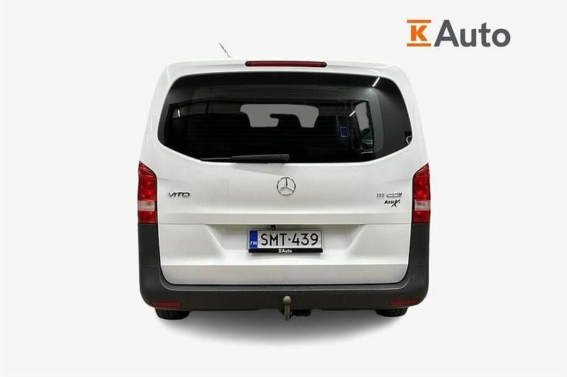 Käytetty Mercedes Vito 114 HP (83 kW) 2018 Van