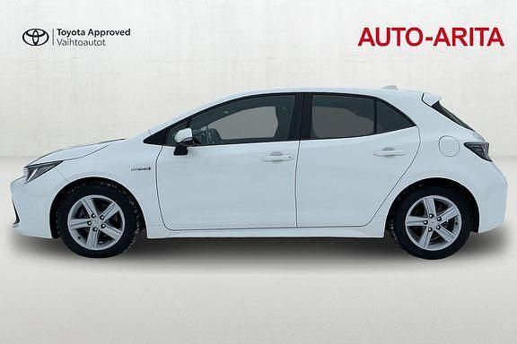 Käytetty Toyota Corolla Active 121 HP (88 kW) 2020 Valkoinen Viistoperä