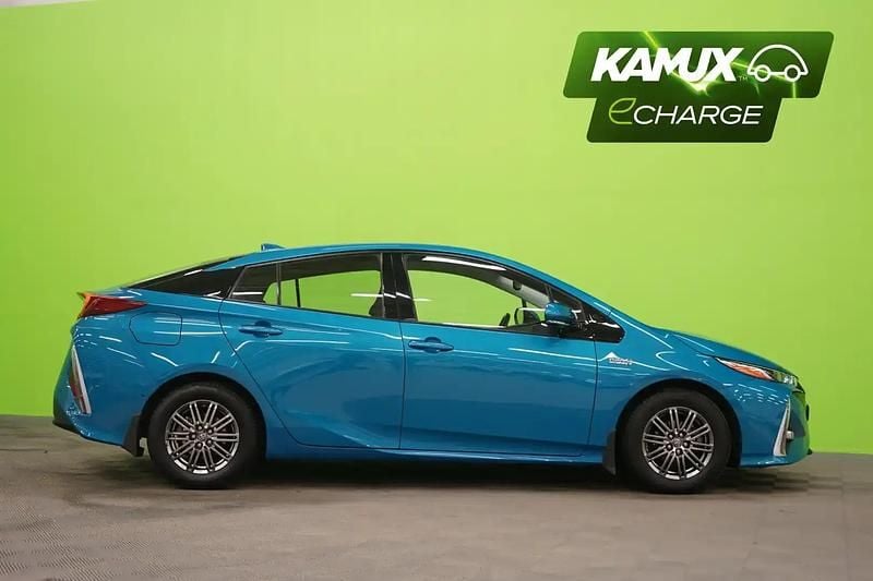 Käytetty Toyota Prius Plug-in Hybrid Active 98 HP (72 kW) 2017 Sininen Viistoperä