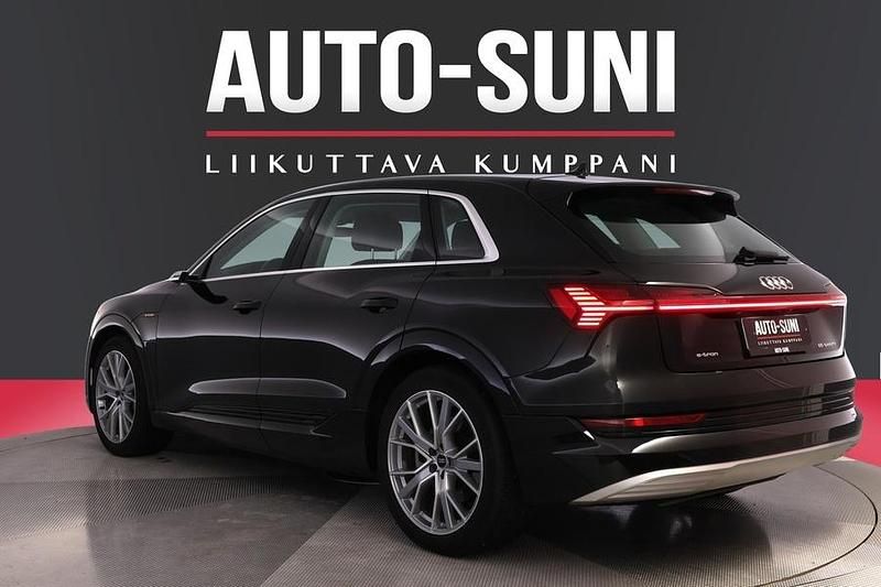 Käytetty Audi e-tron 300 kW (408 HP) 2020 Katumaasturi