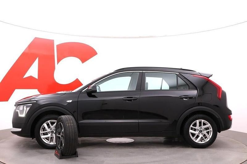 Käytetty Kia Niro LX 140 HP (102 kW) 2023 Katumaasturi