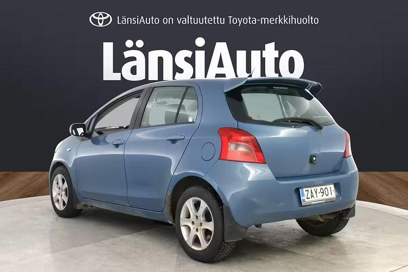 Käytetty Toyota Yaris Terra 2006