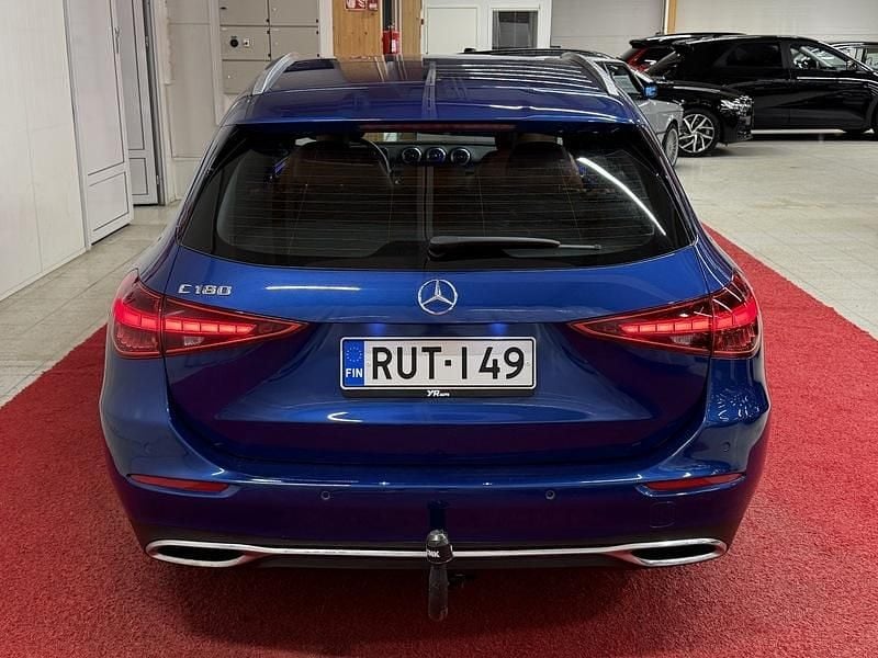 Käytetty Mercedes C180 Business 170 HP (125 kW) 2022 Farmari