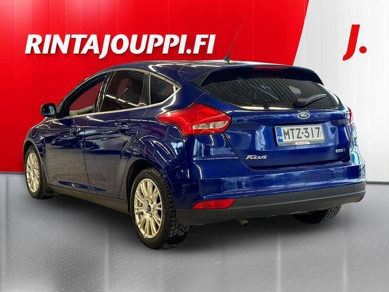 Käytetty Ford Focus Titanium 125 HP (91 kW) 2016 Sininen Viistoperä