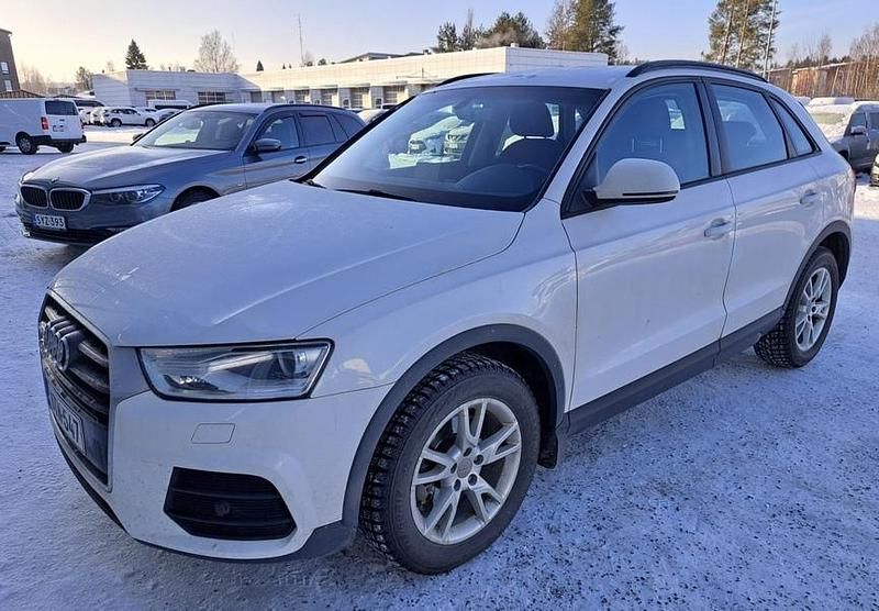Käytetty Audi Q3 Business 150 HP (110 kW) 2016 Katumaasturi