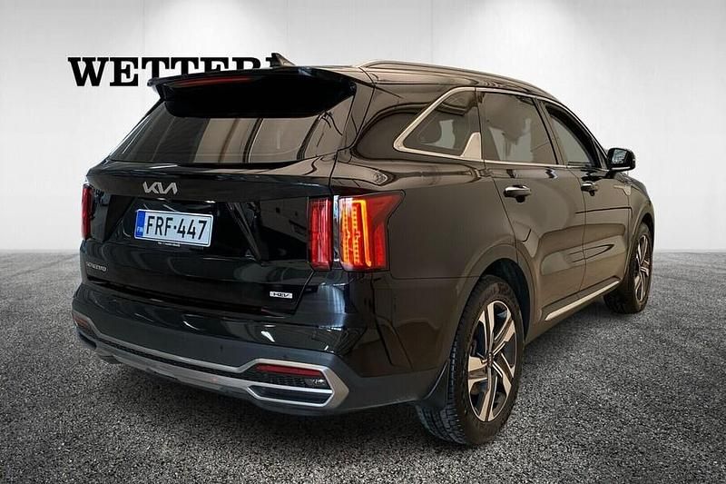 Käytetty Kia Sorento 230 HP (169 kW) 2023 Musta Katumaasturi