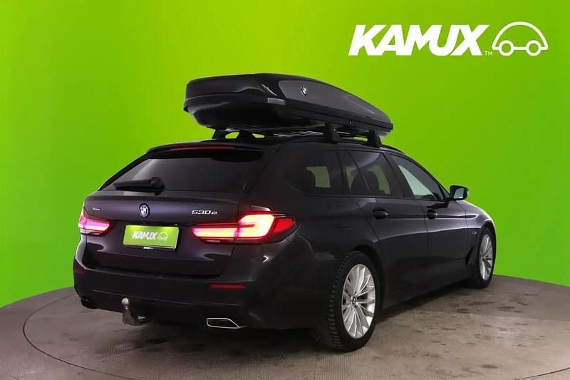 Käytetty BMW 530e Comfort Edition 184 HP (135 kW) 2023 Musta Farmari
