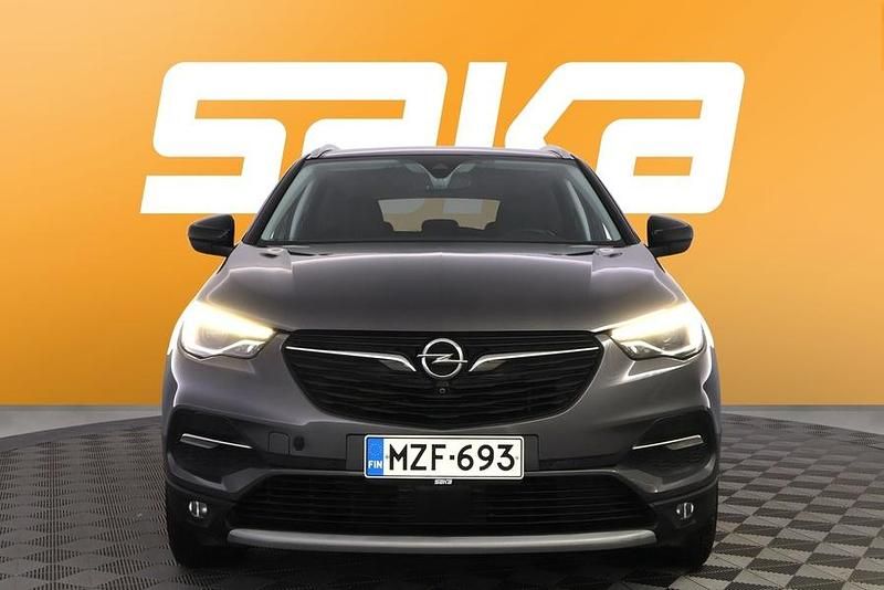 Käytetty Opel Grandland X Executive 301 HP (221 kW) 2021 Katumaasturi