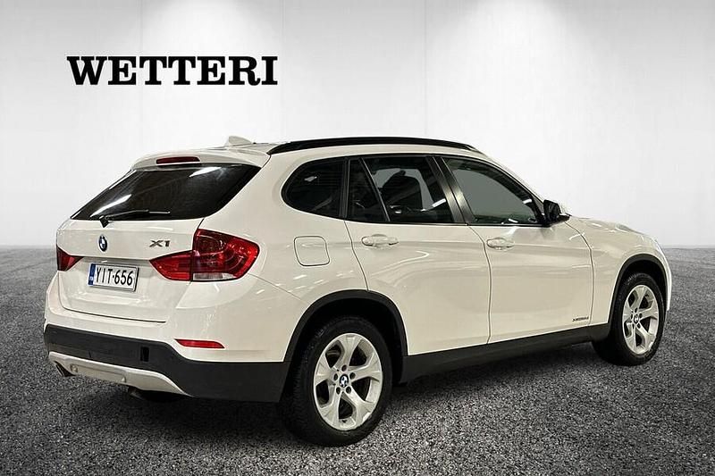 Käytetty BMW X1 143 HP (105 kW) 2015 Valkoinen Katumaasturi
