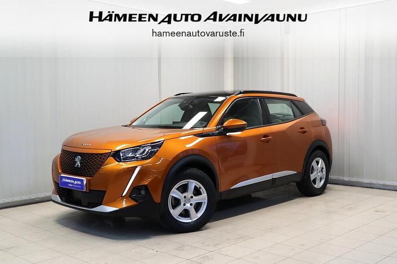 Käytetty Peugeot e-2008 Allure 136 kW (185 HP) 2020 Oranssi Katumaasturi